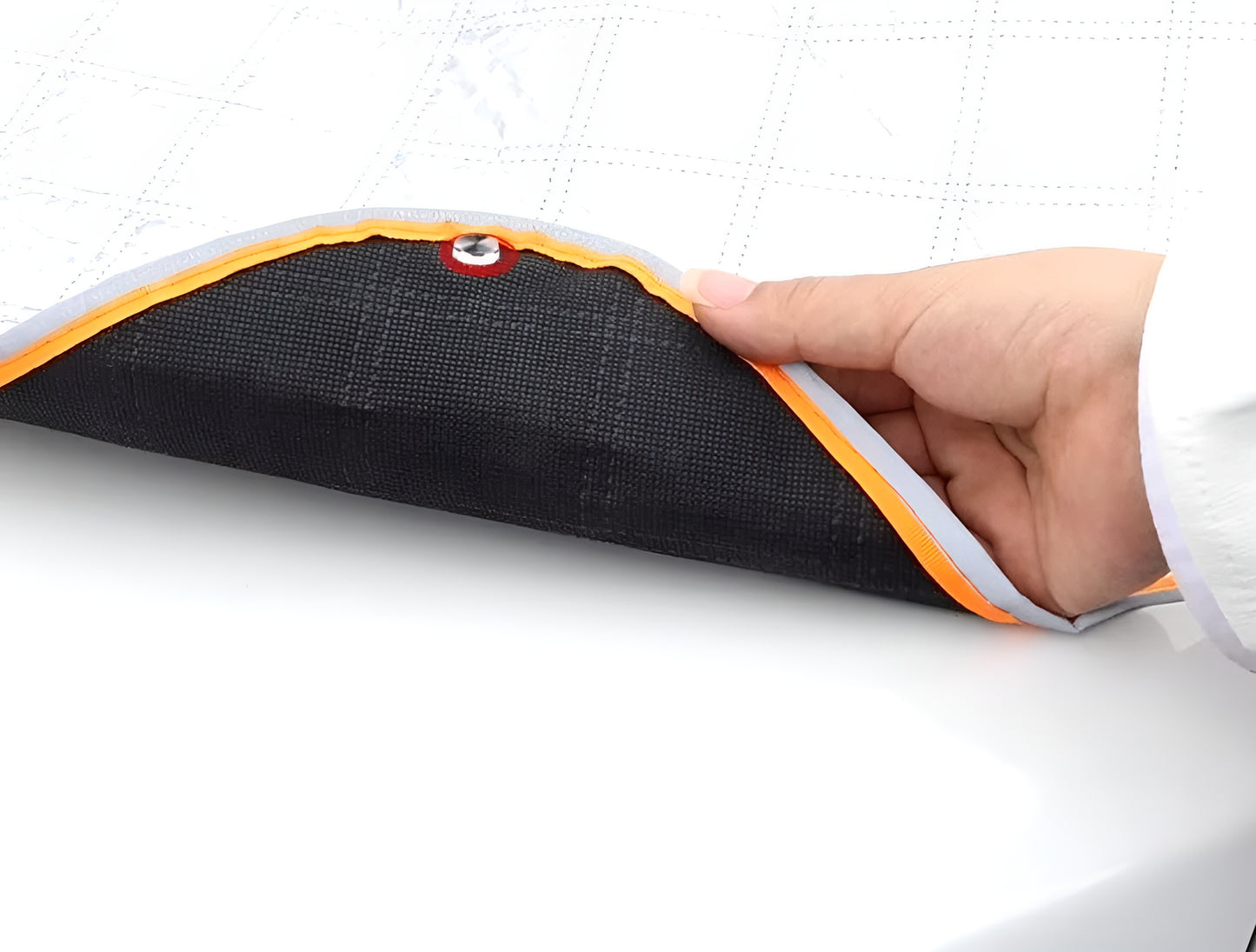 SnowGuard™ | Magnetiskt Bilsäckskydd mot Snö och Is