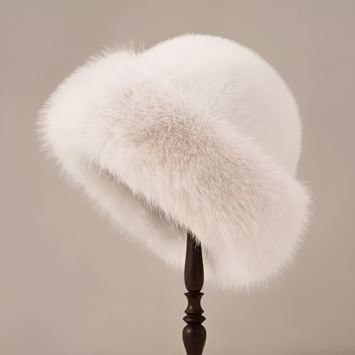 Abella™ | Elegant Pälshatt för en Lyxig Vinterlook