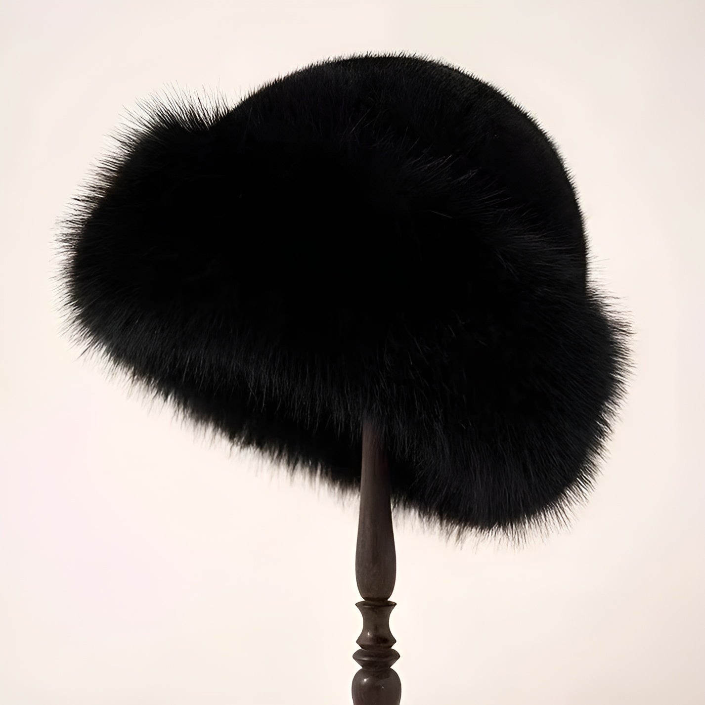Abella™ | Elegant Pälshatt för en Lyxig Vinterlook